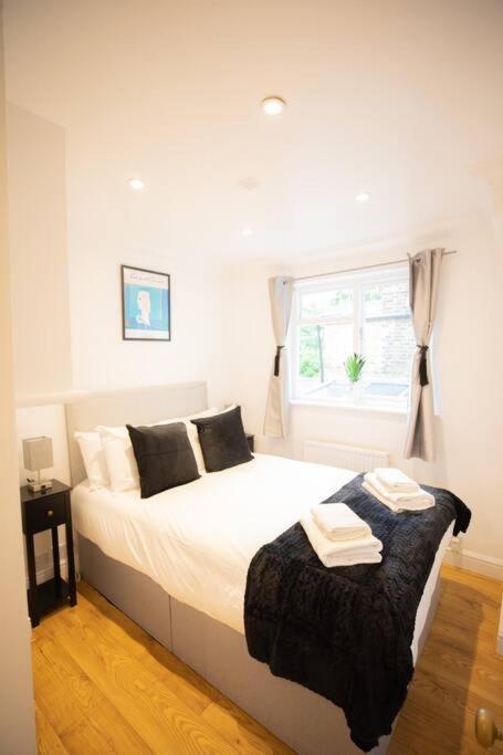 Perfect Location 4Bed 2 Bath Spacious Apartment Londra Dış mekan fotoğraf